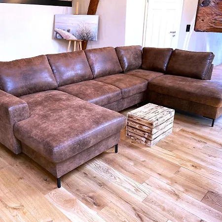 Igelnest * Grossthiemig