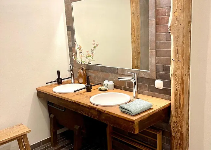 Апартаменты Igelnest Grossthiemig